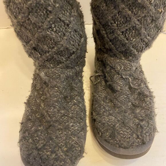 Ugg gray cardy knit boots gray size 6 - Picture 5 of 9